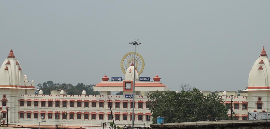 Goldy Guest House Varanasi Eksteriør bilde