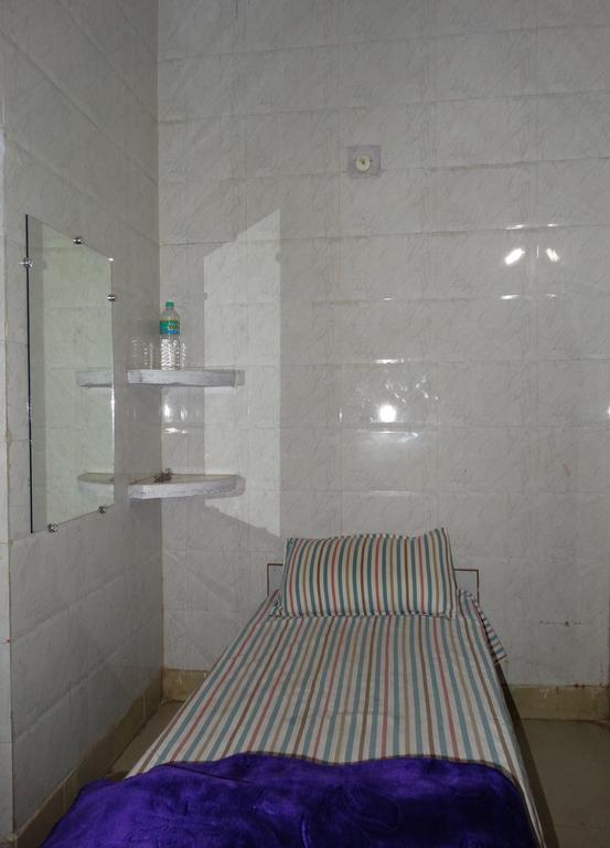 Goldy Guest House Varanasi Eksteriør bilde