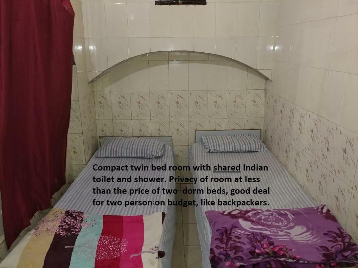 Goldy Guest House Varanasi Eksteriør bilde